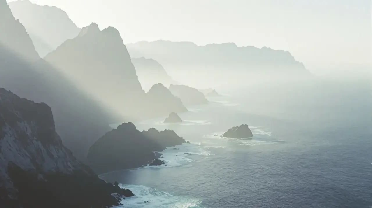 山海之间 - 柠檬影视精选 山海之间 精选影片横幅